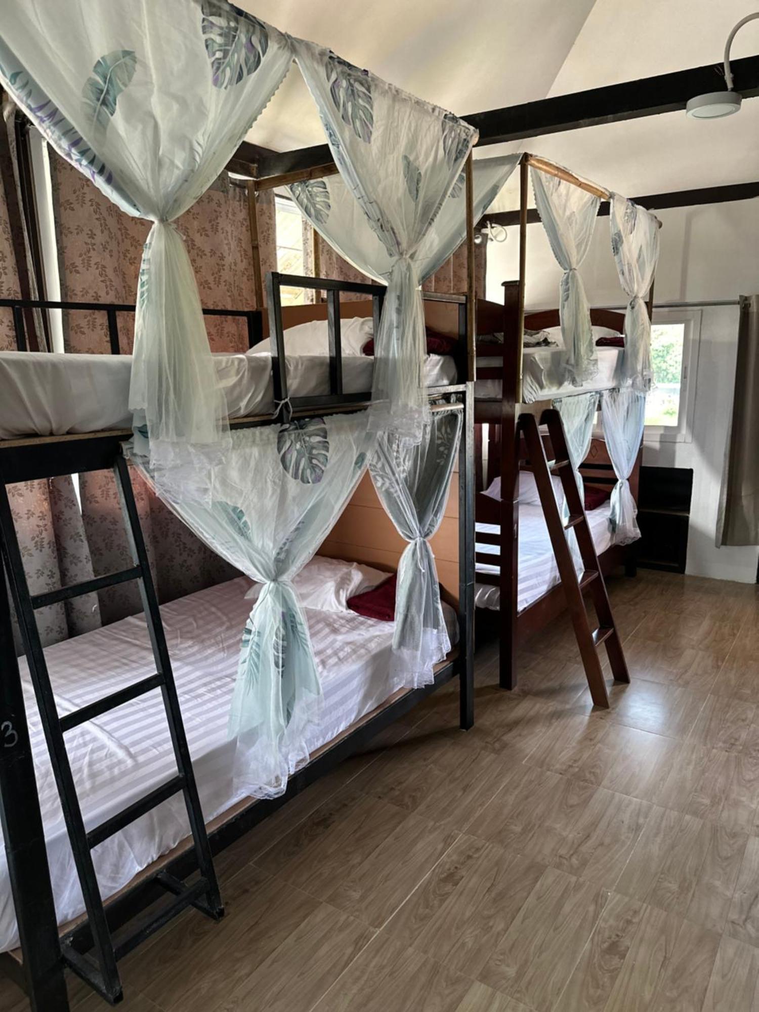 Mbar Hostel ハード・リン エクステリア 写真